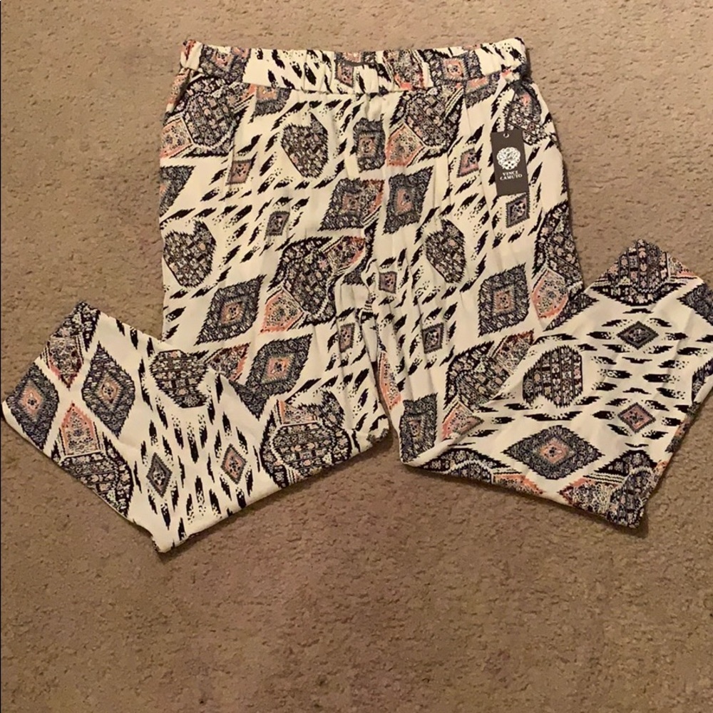 Vince Camuto printed pants
